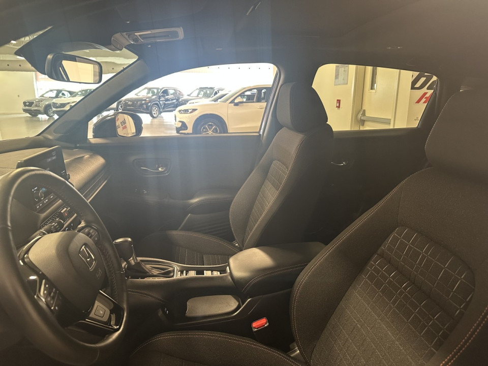 2025 Honda HR-V - Image 21