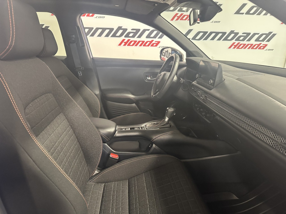 2025 Honda HR-V - Image 25